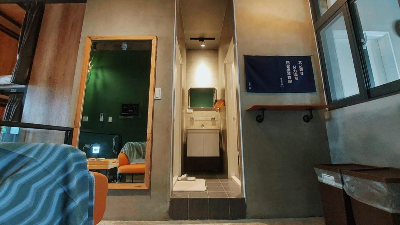 鹿港镇以安二館公寓 外观 照片
